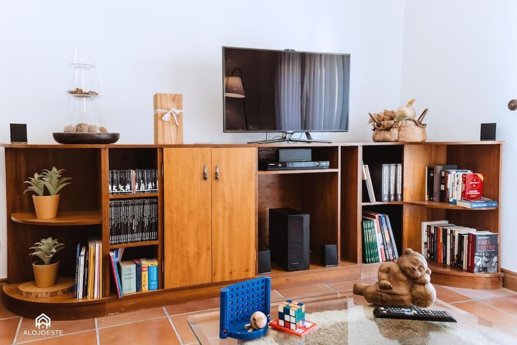 Casa Do Patio - 3 Bedrooms, Ponte Rol Casa vacanze