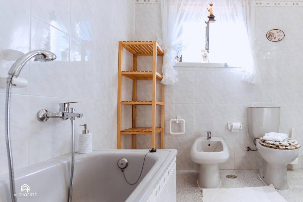 Casa Do Patio - 3 Bedrooms, Ponte Rol Torres Vedras