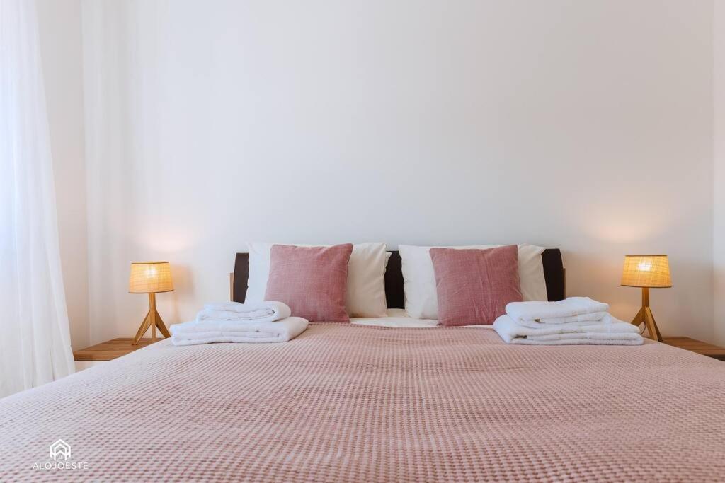 Casa Do Patio - 3 Bedrooms, Ponte Rol Holiday home Torres Vedras