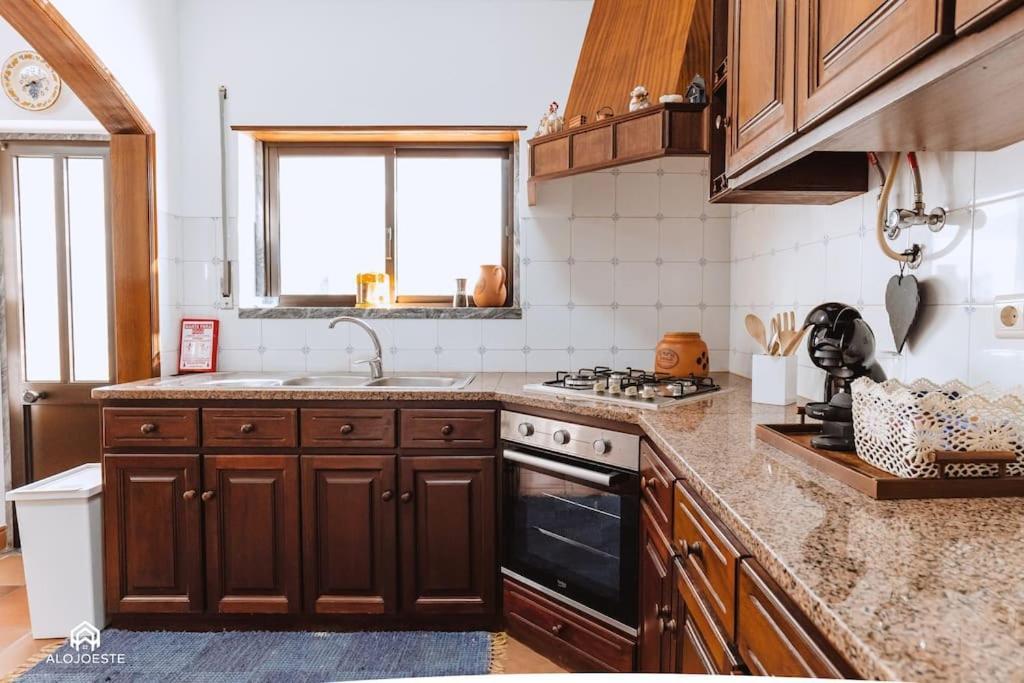 Casa Do Patio - 3 Bedrooms, Ponte Rol * Torres Vedras