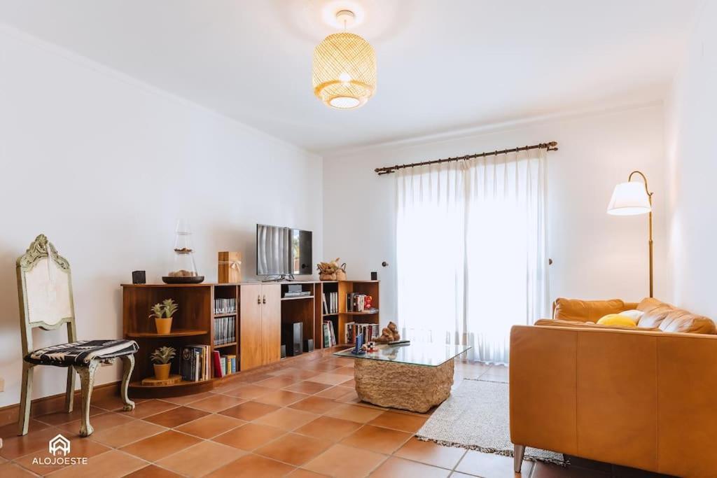 Casa Do Patio - 3 Bedrooms, Ponte Rol Holiday home *