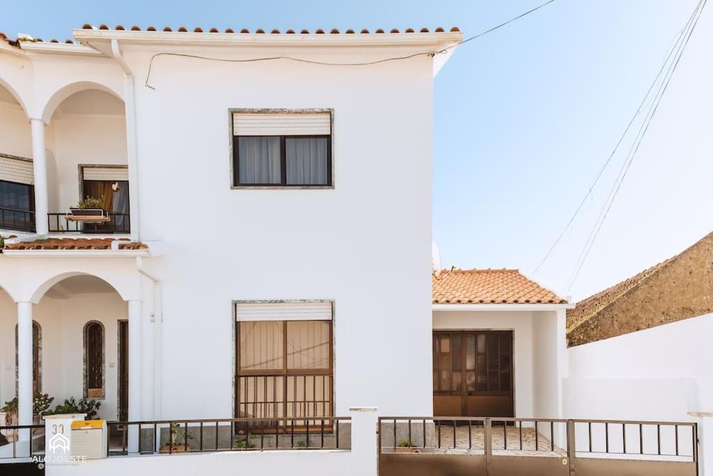Casa Do Patio - 3 Bedrooms, Ponte Rol Ferienhaus